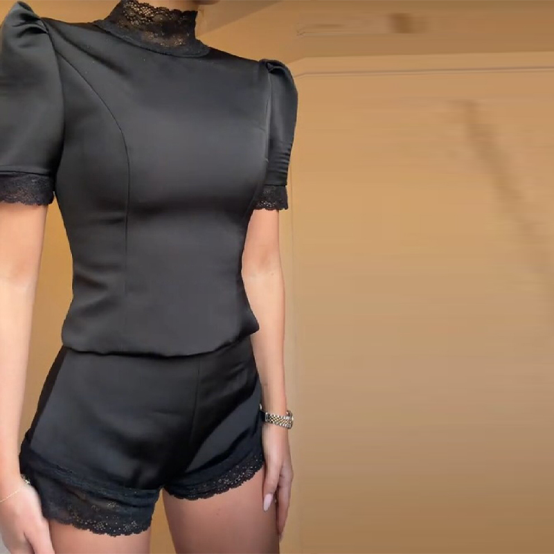 New Satin Lace Edge Top Short  - Shoulder Pad Set In avis et prix